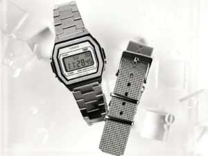 Authentic CASIO COLLECTION & VINTAGE Unisex 38 mm Metal Quartz Elegant Wristwatch  – Special Pack – CASIO VINTAGE PREMIUM COLLECTION Steel, Brushed dial, Special Pack + Extra Strap