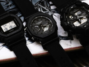 Authentic CASIO G-SHOCK Men 45,5 mm Carbon & Resin Quartz Designer Wristwatch  – CASIO G-SHOCK