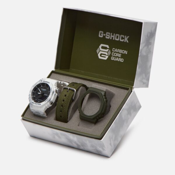 Authentic CASIO G-SHOCK Men 45.5 mm Carbon & Resin Quartz Elegant Wristwatch  - CASIO G-SHOCK - Image 3